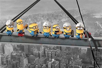 Despicable Me - Minions Lunch On A Skyscraper